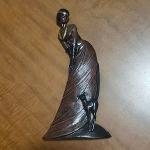 Mahogany Princess statue by Ed Van Rosemalen